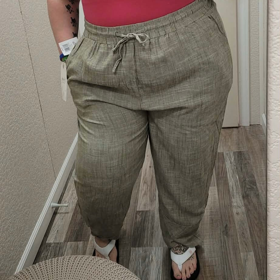 Truly Tulip Linen Tulip Hem crop length pants