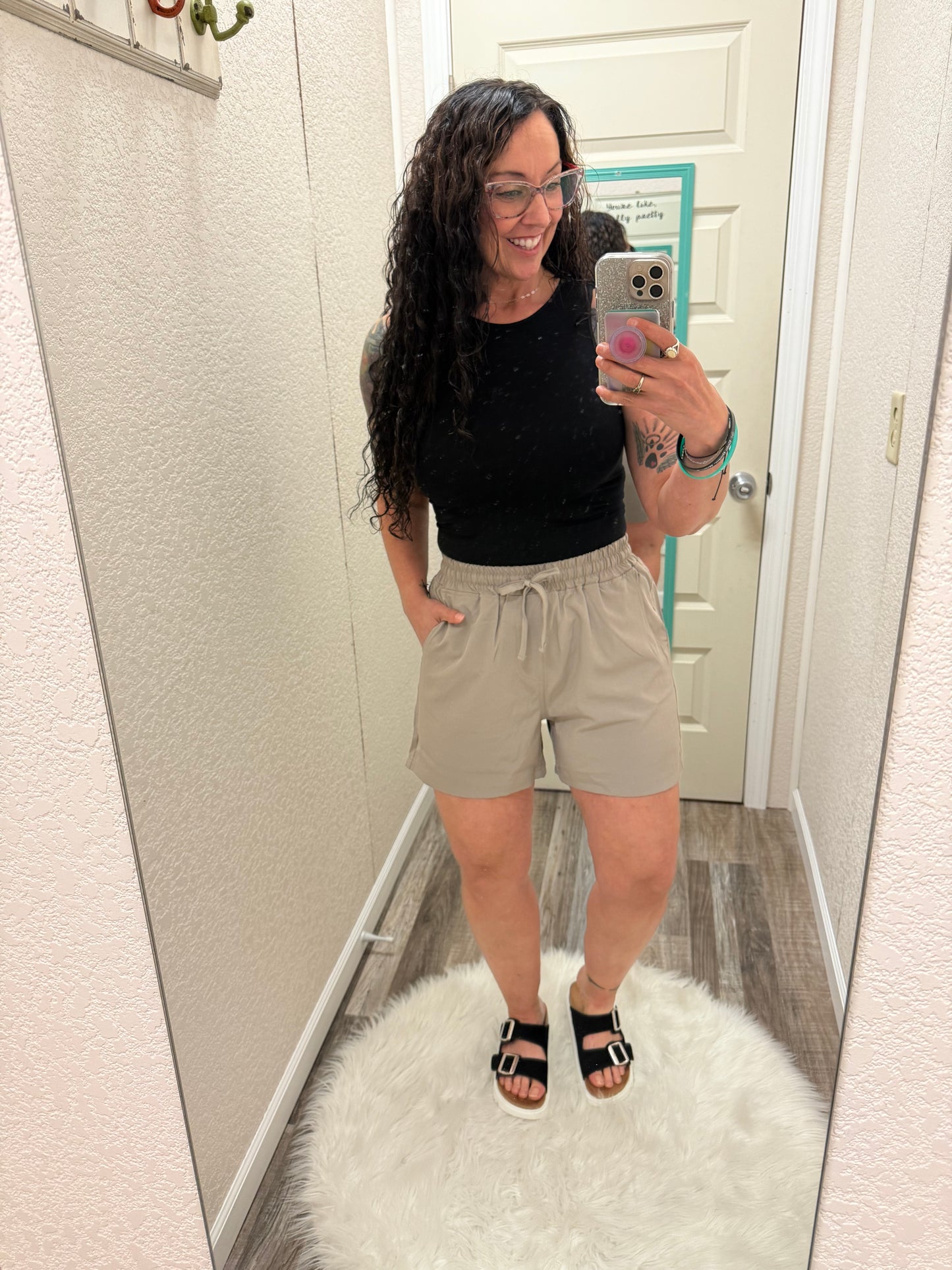 Melanie - Scoop Pocket Shorts