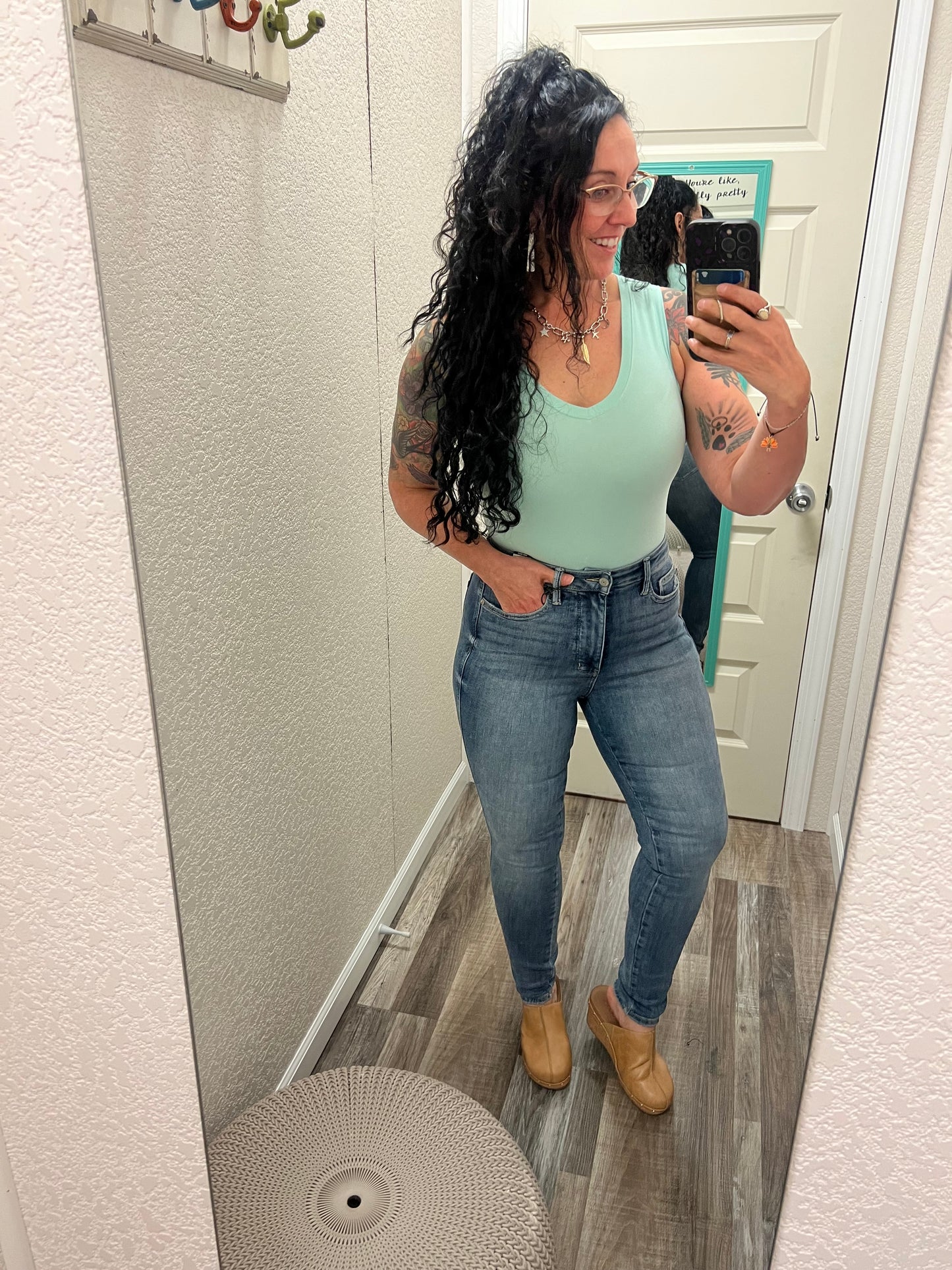 Allie - Judy Blue- HW Tummy Control Contrast Wash Skinny Jean