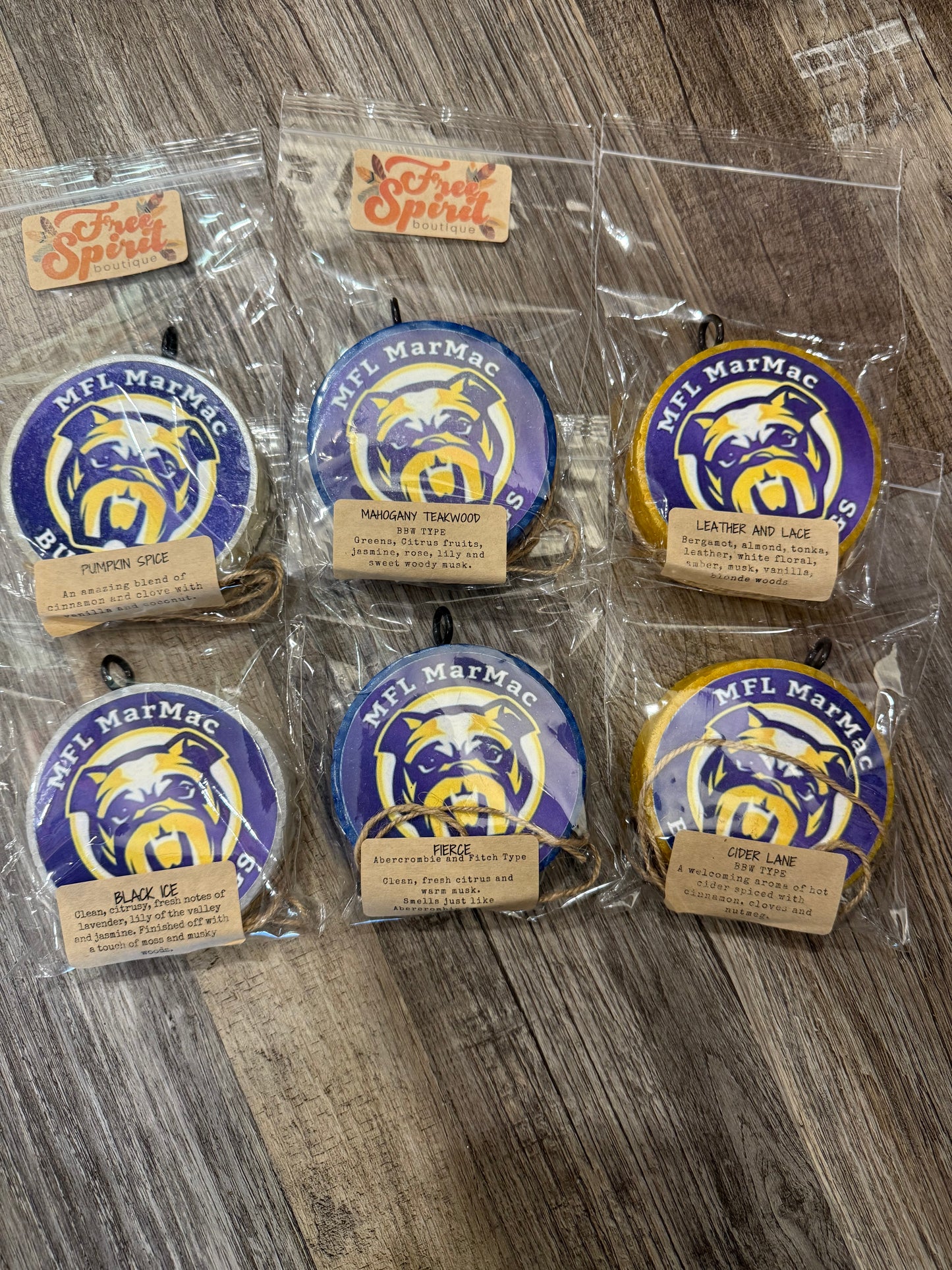 Bulldog Freshie 💙💛