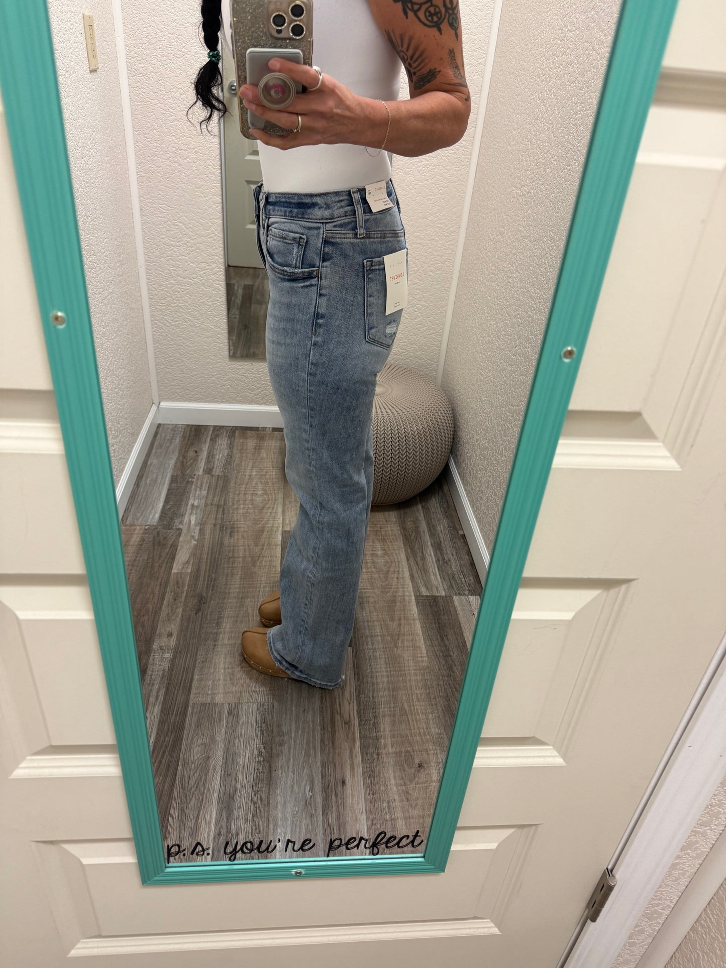 Undisputable Tummy Control Mid Rise Slim Wide Lovervet Jeans