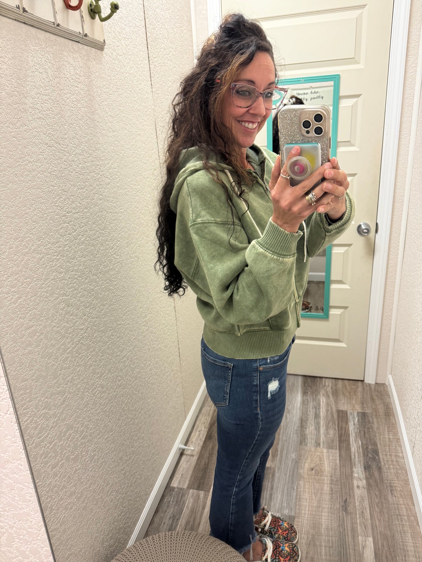 Larissa - cropped hoodie