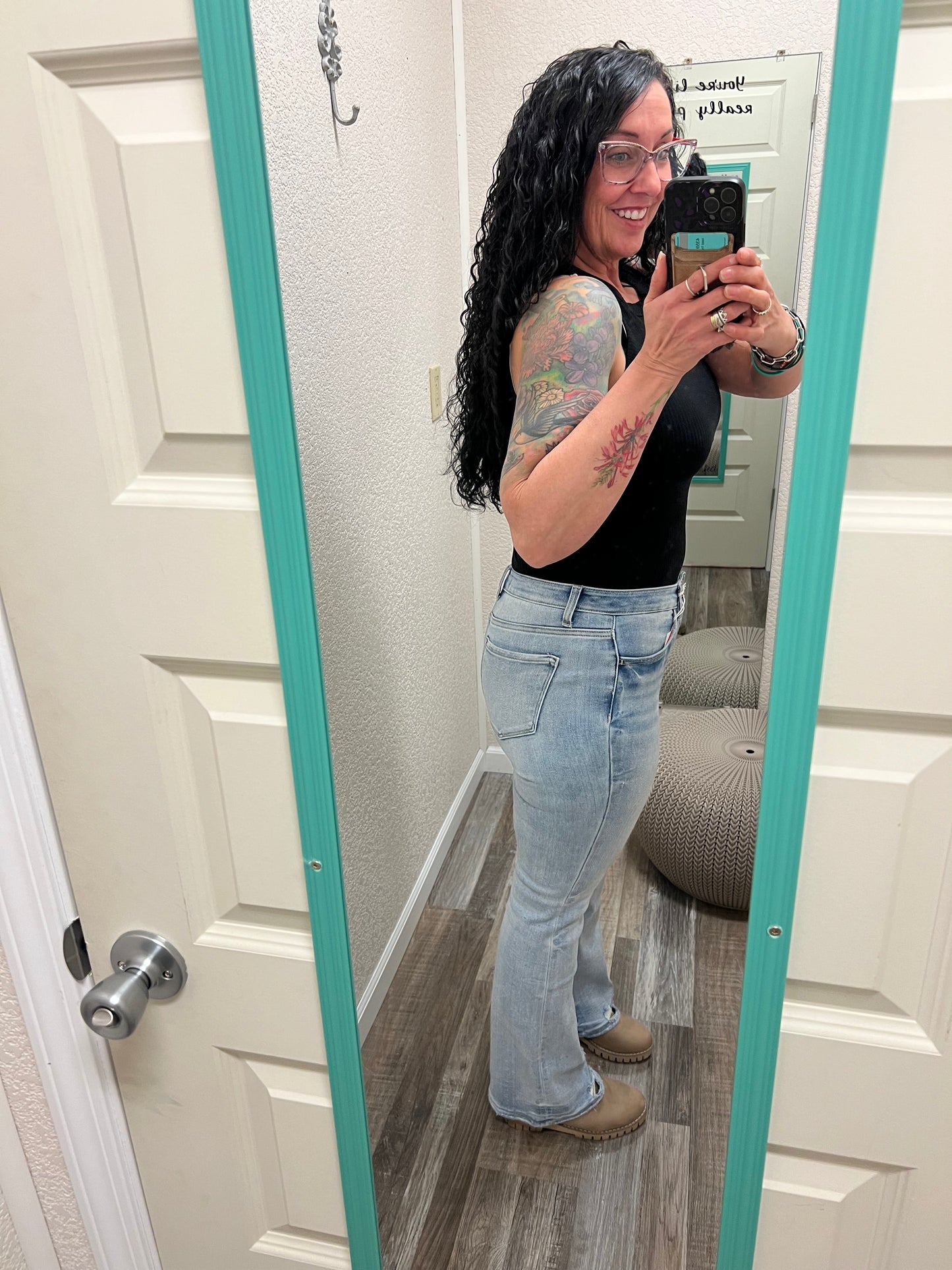 Blondie Bootcut Lovervet Distressed Hem Jeans