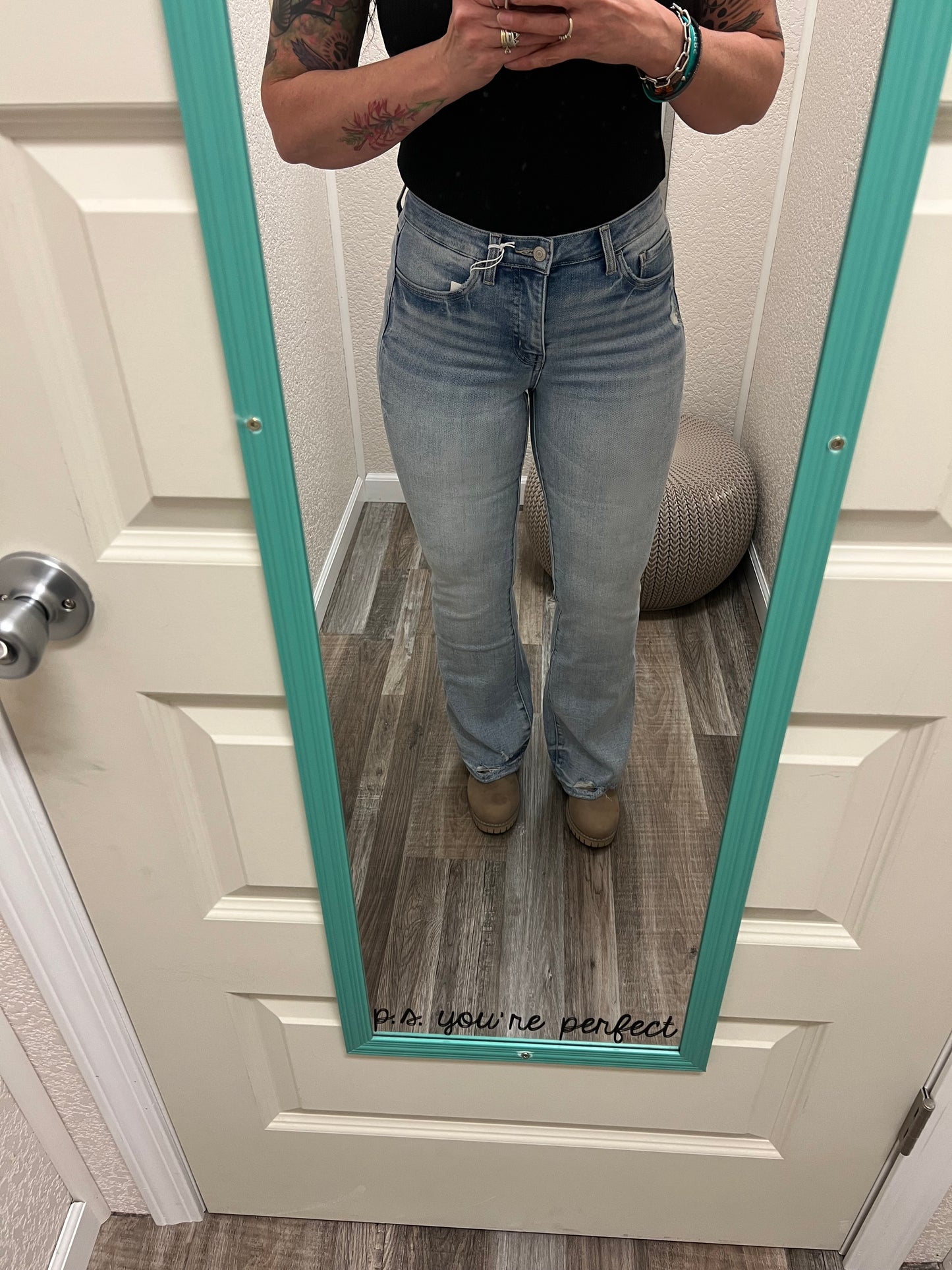 Blondie Bootcut Lovervet Distressed Hem Jeans