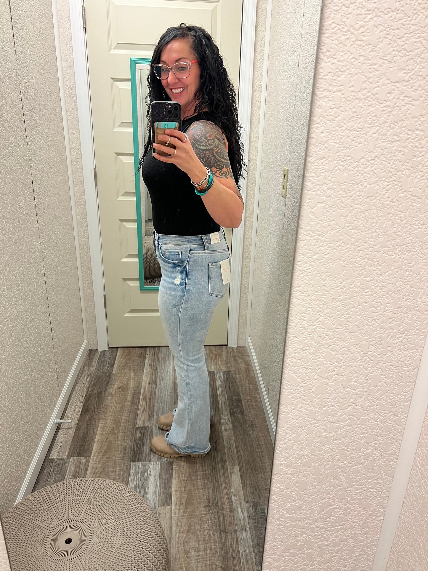 Blondie Bootcut Lovervet Distressed Hem Jeans