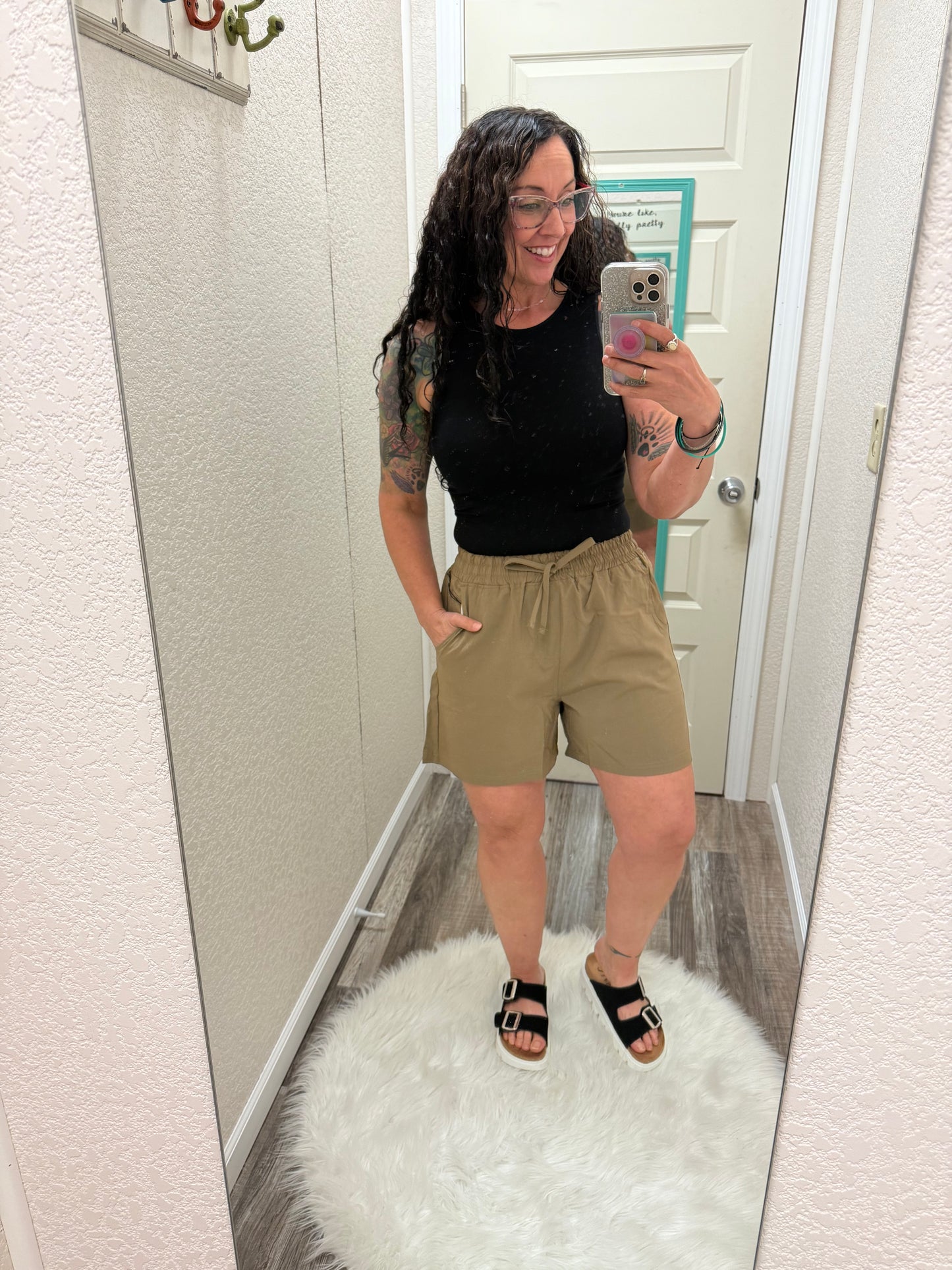 Melanie - Scoop Pocket Shorts