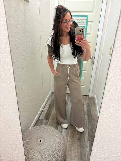 Stacie Scrumptious Joggers