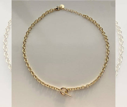 Gallery Charm Necklace: Silver