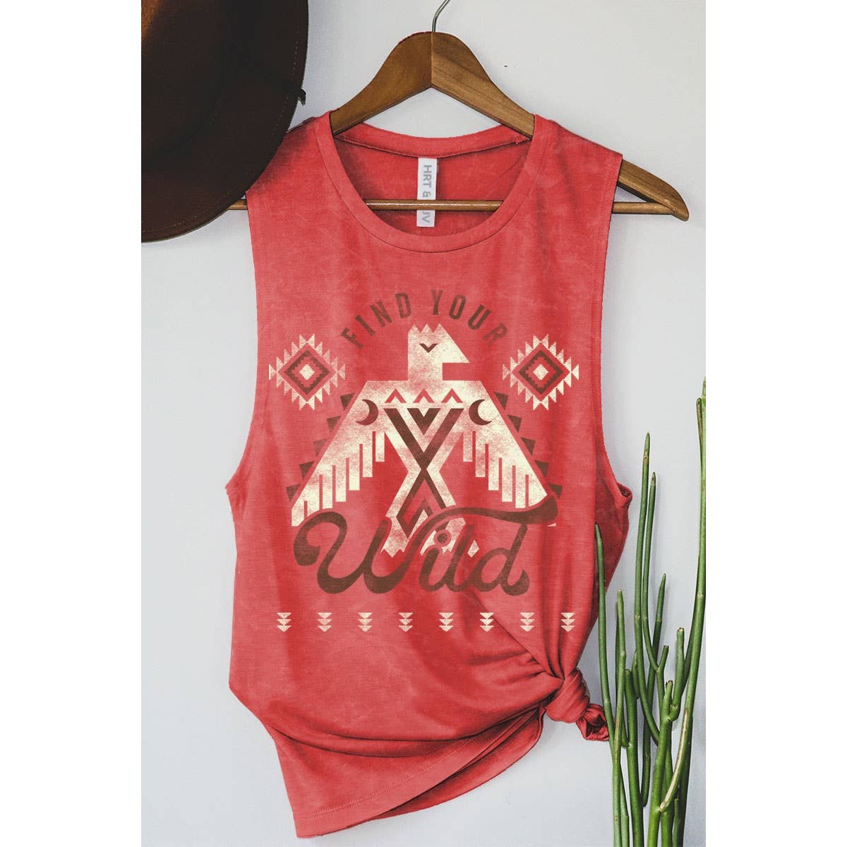FIND YOUR WILD MINERAL GRAPHIC TANK TOP: MINERAL SCARLETTE RED
