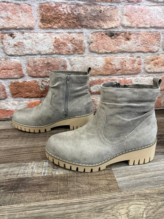 DASHING Slouched Boots By Very G