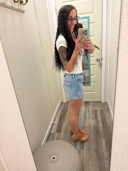 Samantha Risen Slouchy Eyelet String Detail Shorts Light Wash