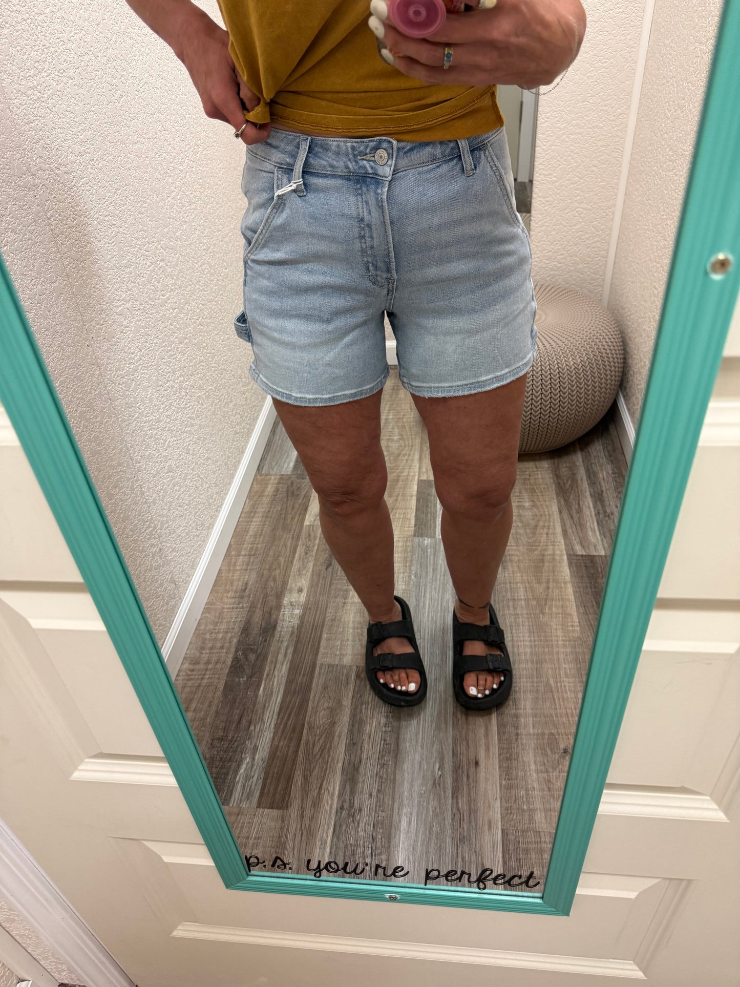 Stirring High Rise Carpenter Lovervet Shorts