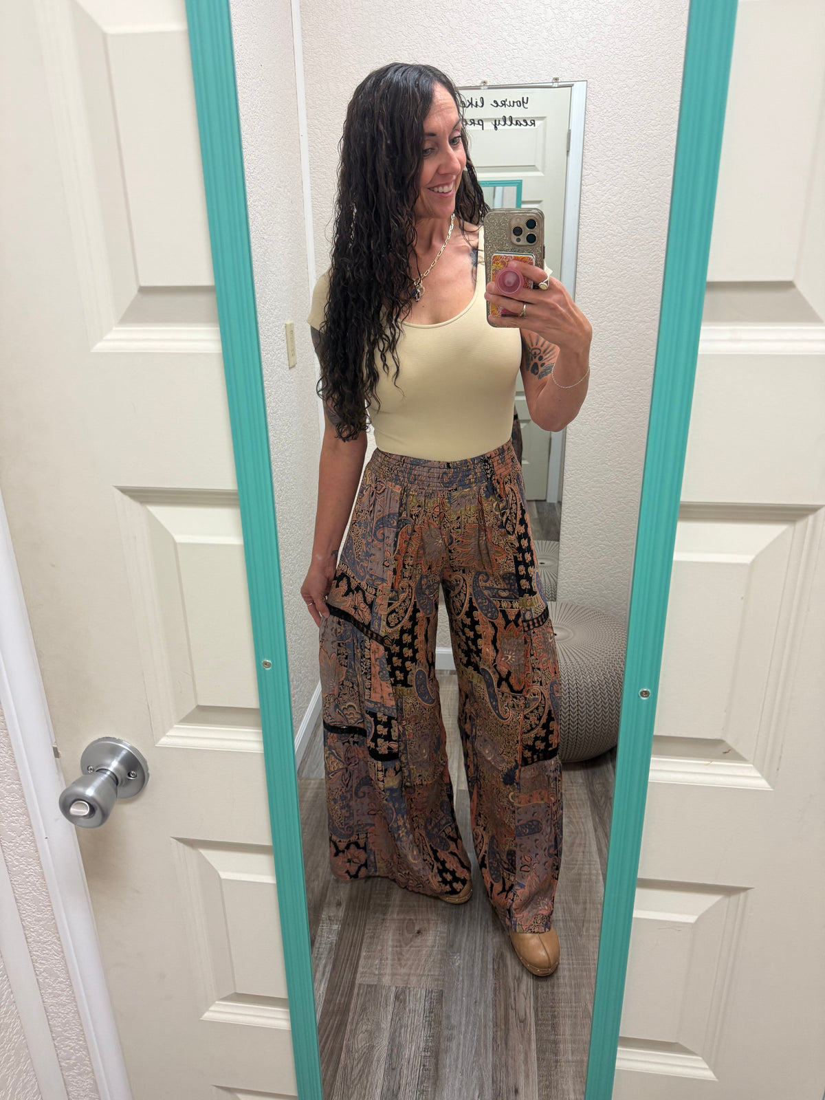 Bermuda WIDE LEG PANTS WITH LACE INSERTS