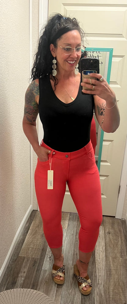 Coraline - Coral - Capri Jeggings