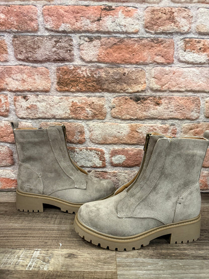 Unzip Me - Boots - Grey - Corky’s