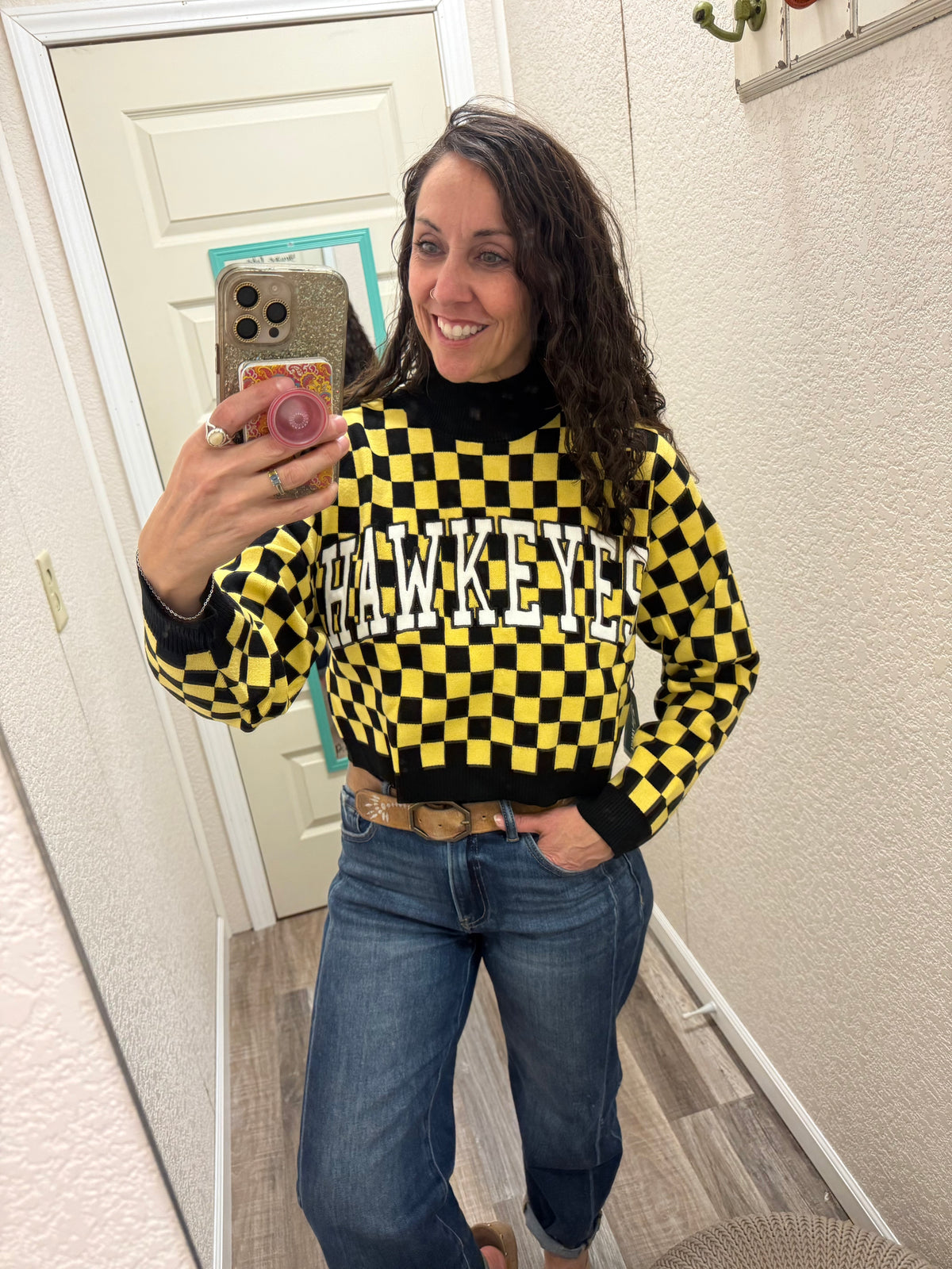Iowa Checkerboard Cropped Crewneck Sweater: BLACKYELLOW