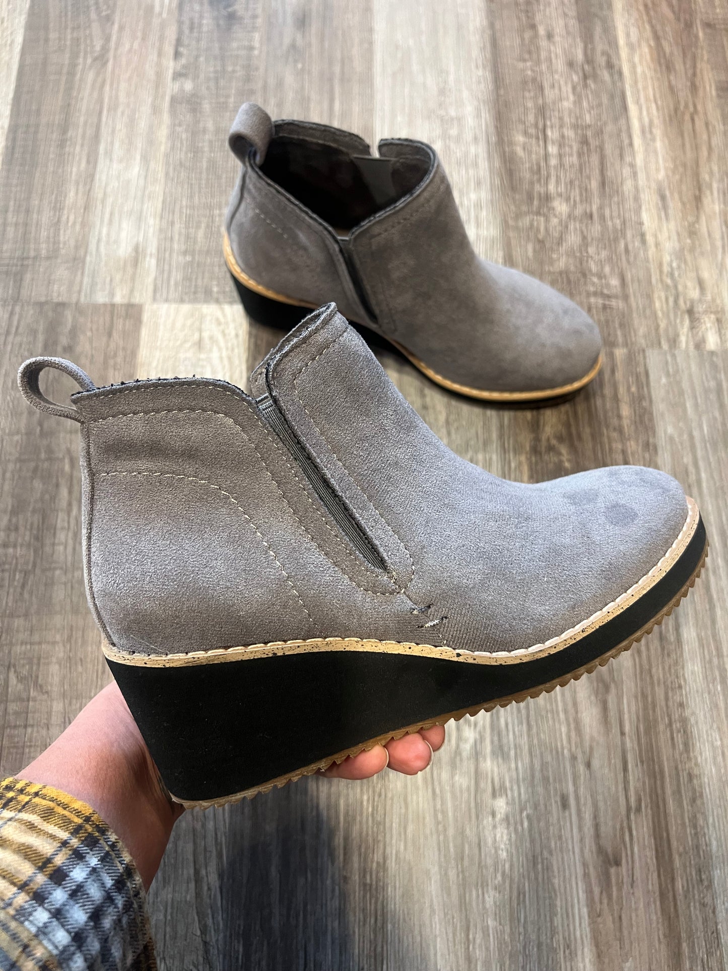 Corkys Tomb Booties Grey Suede