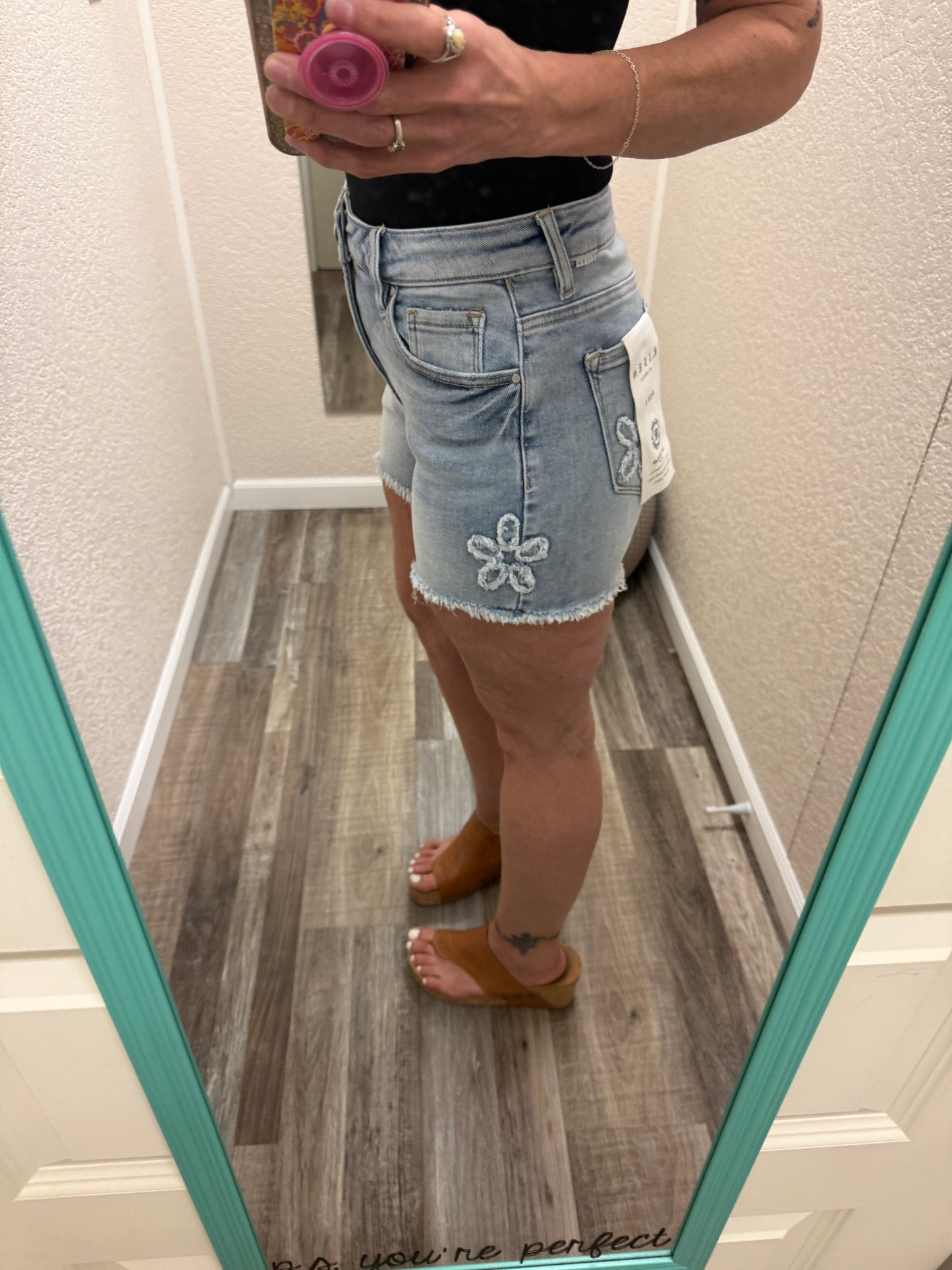 Flower Power FLOWER PATCHED HIGH RISE SHORTS SHORTS - Risen