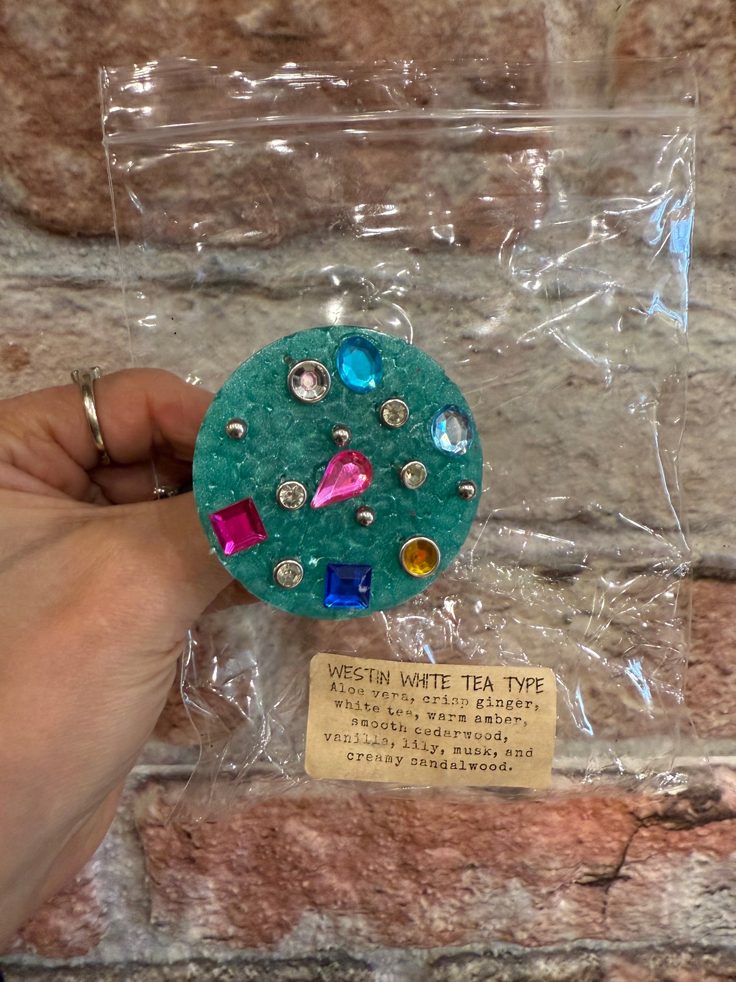 Teal Jewels Vent Clip Freshie -Westin White Tea scent