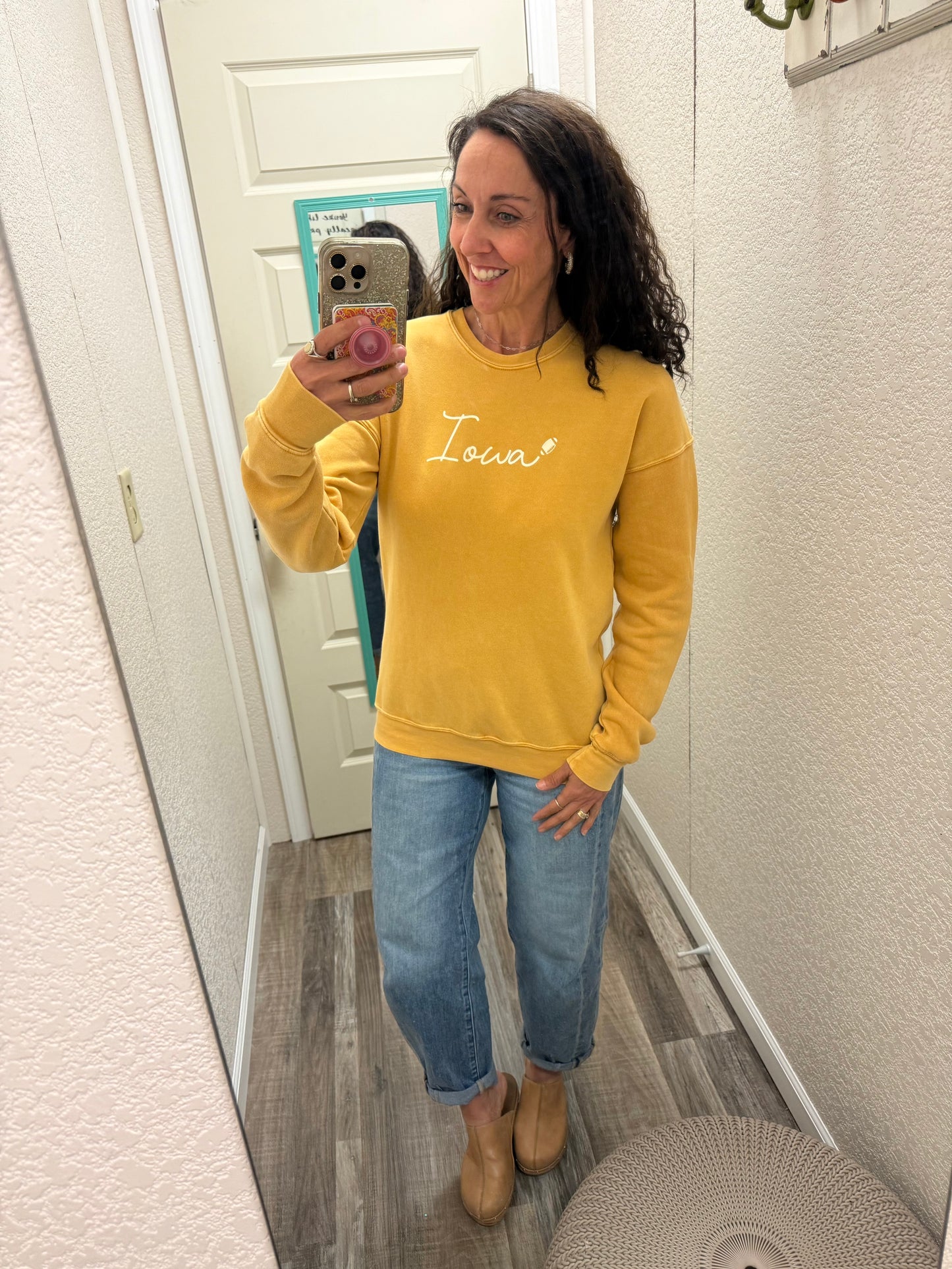 IOWA MINERAL SWEATSHIRTS: Mineral Mustard