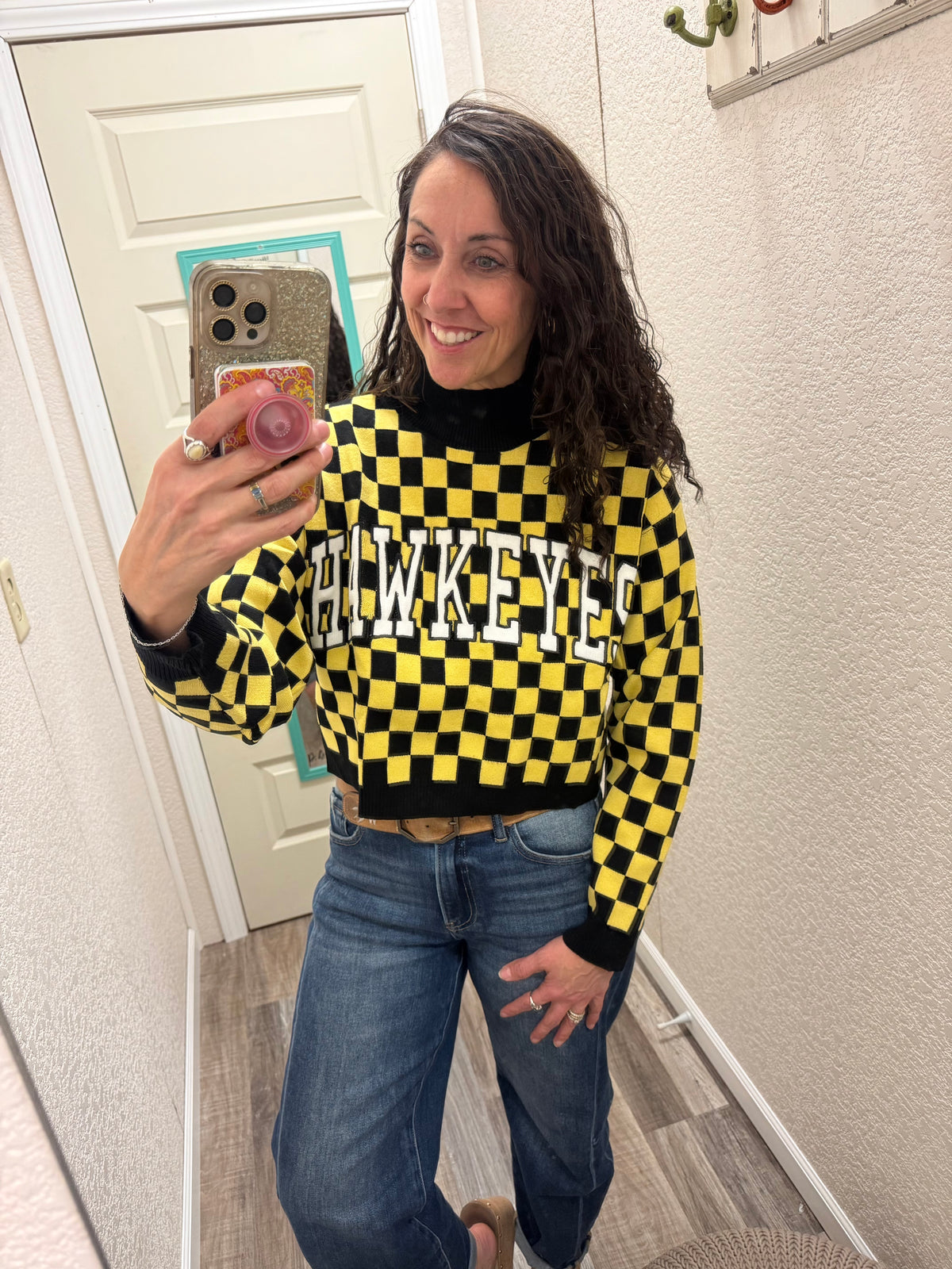 Iowa Checkerboard Cropped Crewneck Sweater: BLACKYELLOW