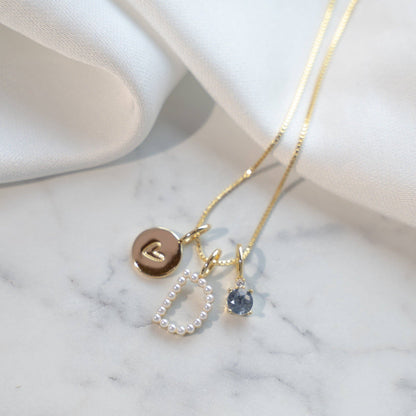 Pearl Initial Charm: Gold / E