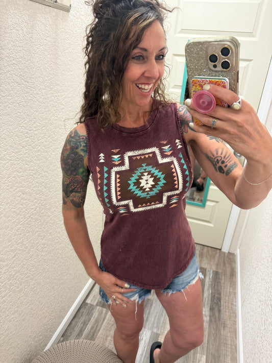 VINTAGE AZTEK MINERAL GRAPHIC TANK TOP: Mineral Burgundy