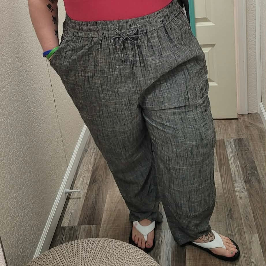 Truly Tulip Linen Tulip Hem crop length pants