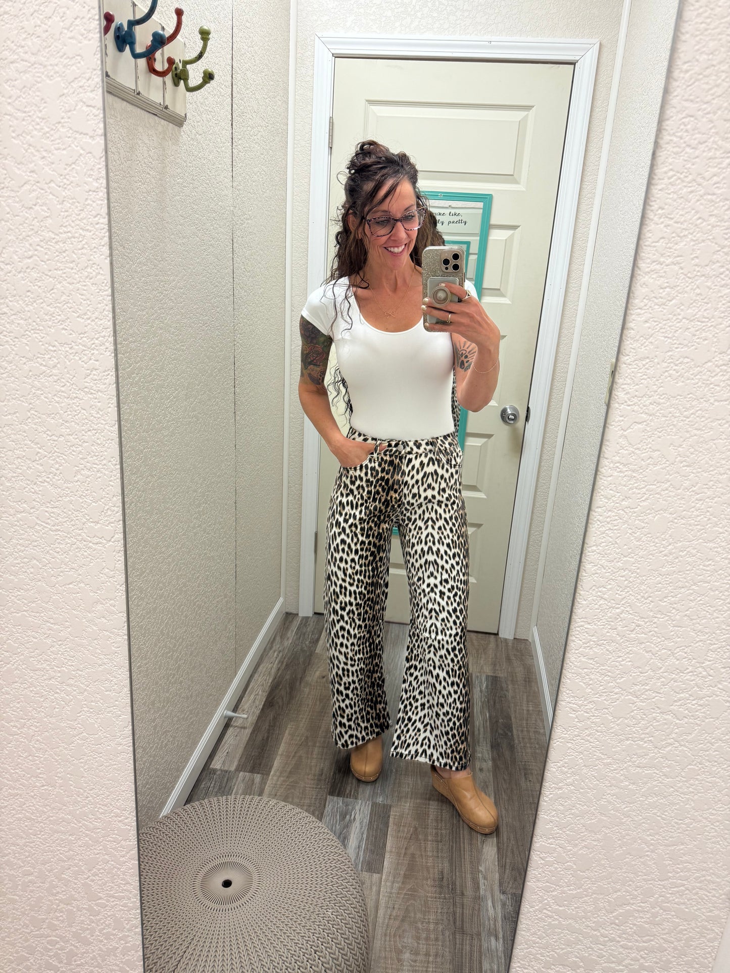 Annie Snow Leopard Barrel Leg Jeans