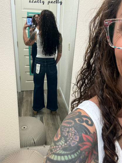 Cassidy Cropped Wide Leg Risen Jeans