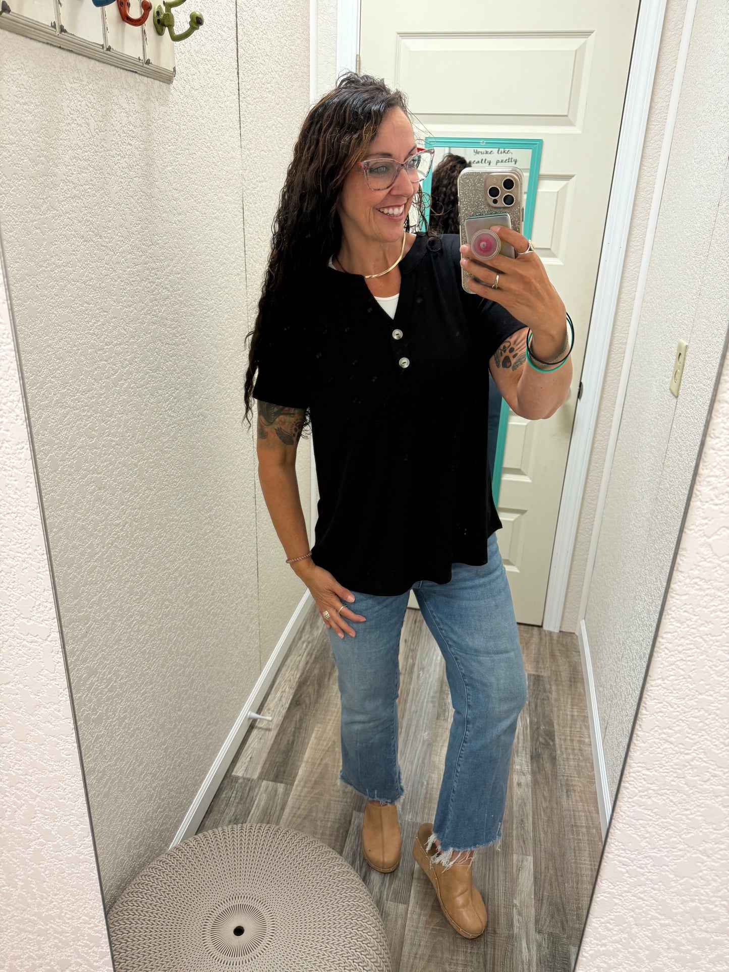 Magic - Black - V-Neck Top