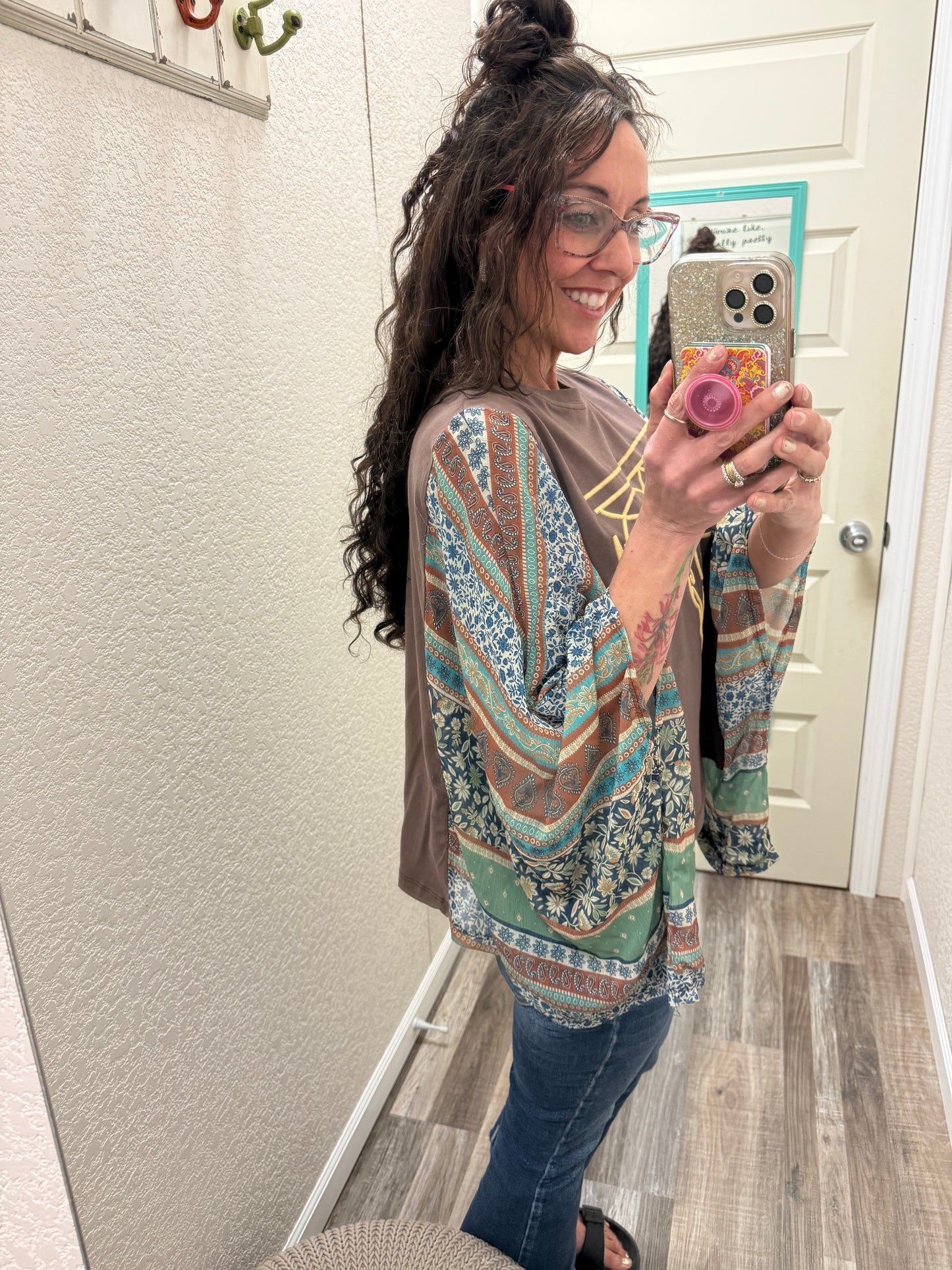 Cowboy Stitch Graphic Sheer Boho Kaftan Top: BROWN