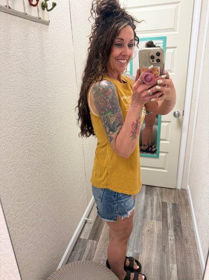 NEVER DIM YOUR SHINE GRAPHIC TANK TOP: Mineral Mustard