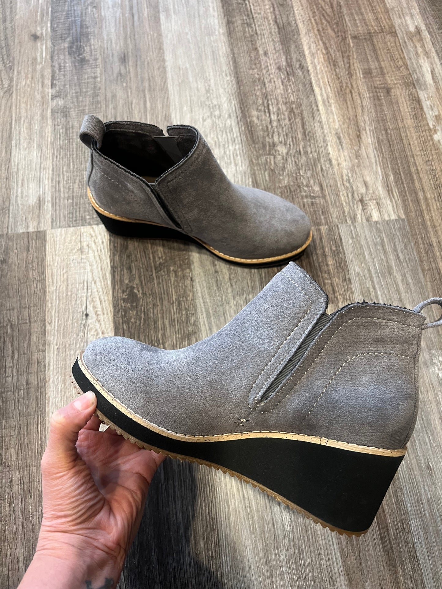 Corkys Tomb Booties Grey Suede