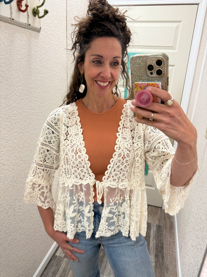 Coraline Crochet Floral Lace Cardigan: NATURAL / One Size