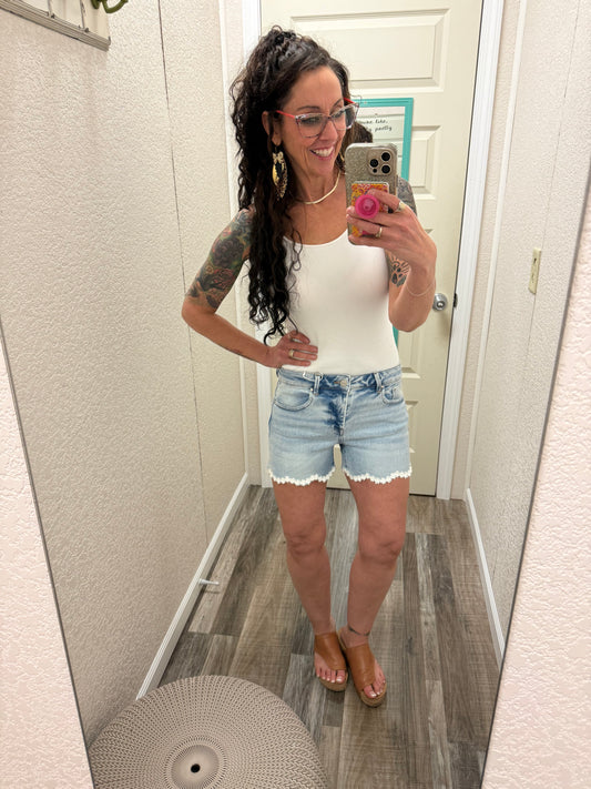 Kim Floral Scalloped Hem Mid Rise Risen Shorts