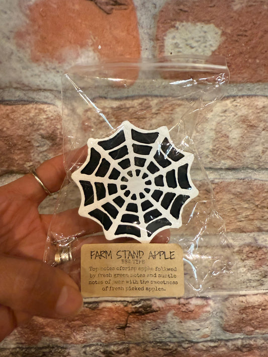 Spider Web Vent Clip Freshie - farm stand apple