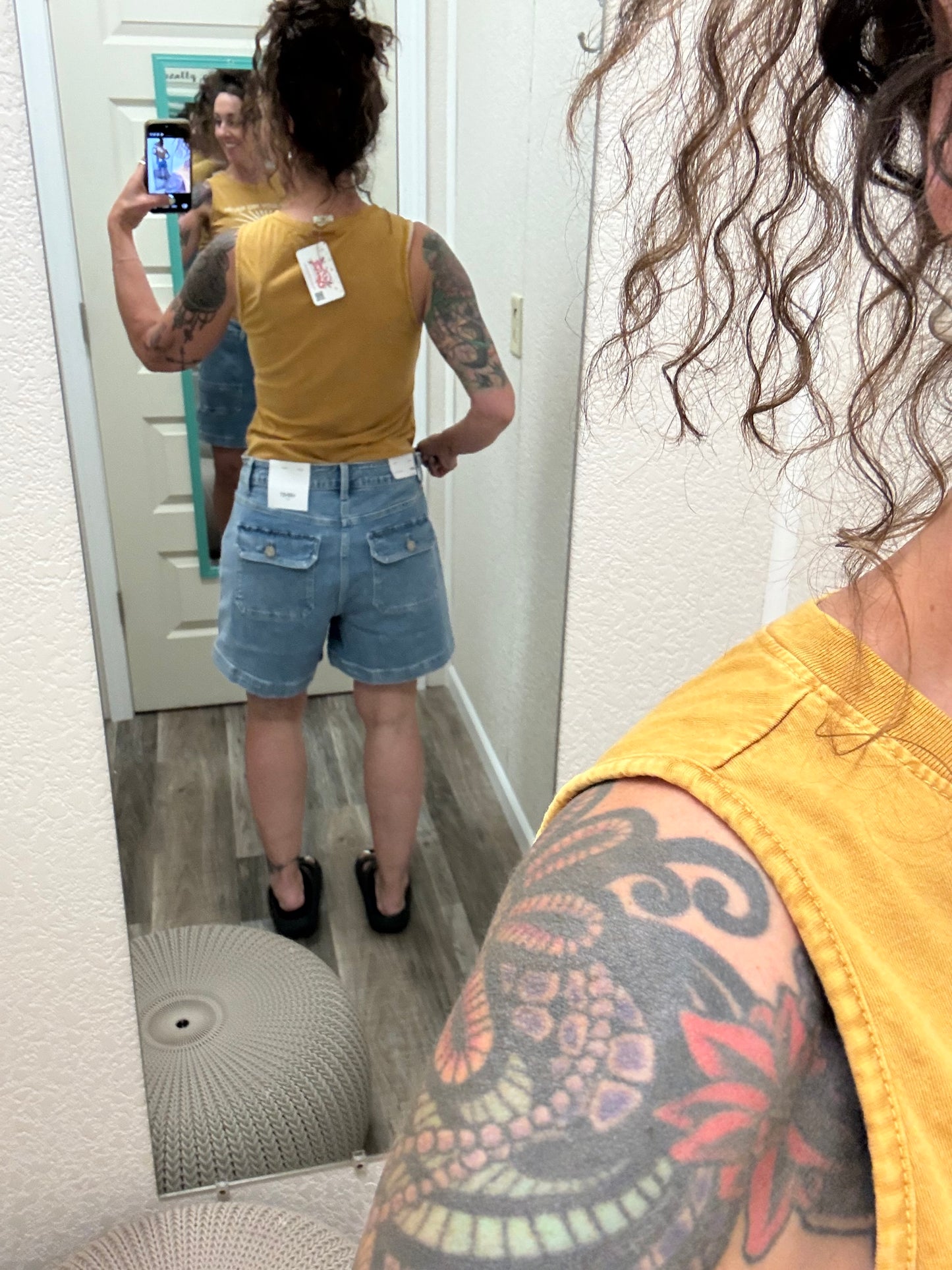 Flair Super High Rise Utility Pocket Vervet Shorts
