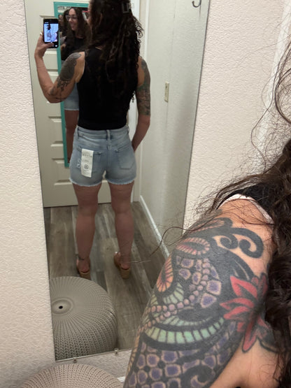 Flower Power FLOWER PATCHED HIGH RISE SHORTS SHORTS - Risen