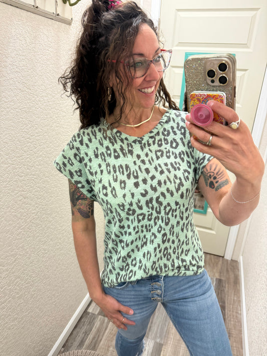 Mint Cheetah V-Neck Banded Cap Sleeve Top