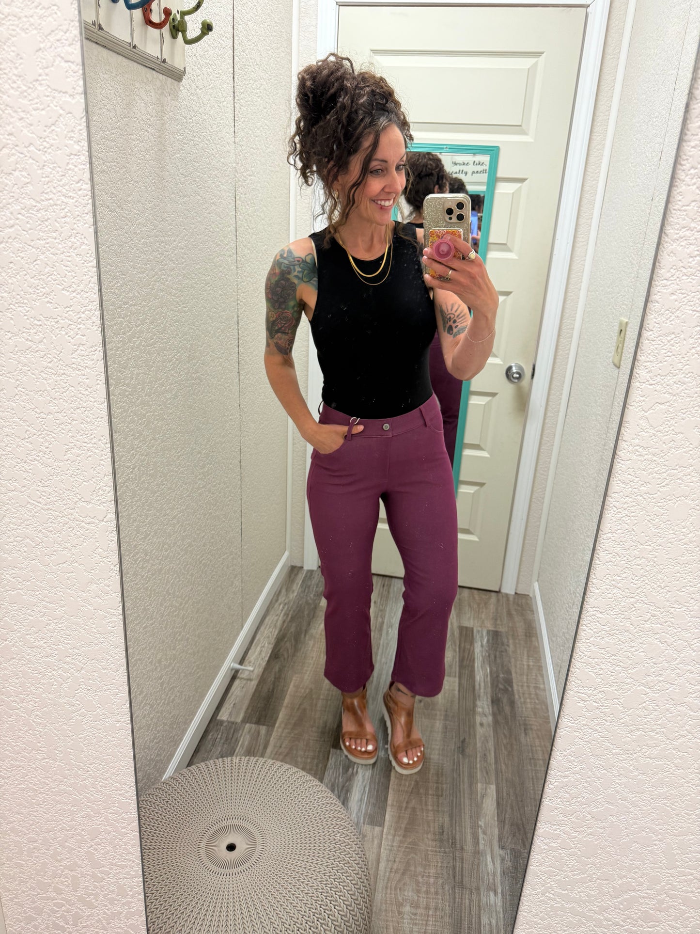 The Classic Straight Leg Crop Capri Pants