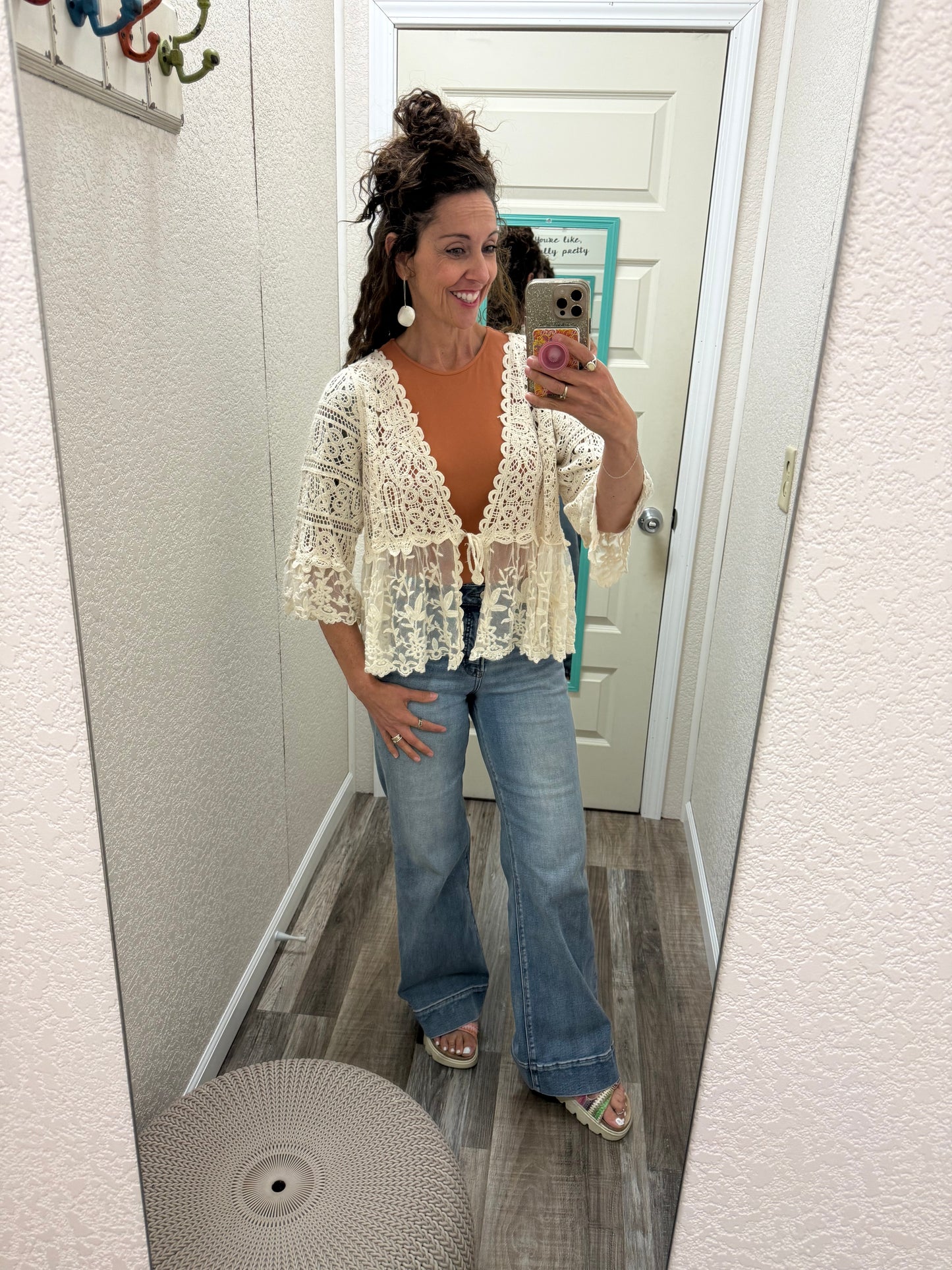 Coraline Crochet Floral Lace Cardigan: NATURAL / One Size