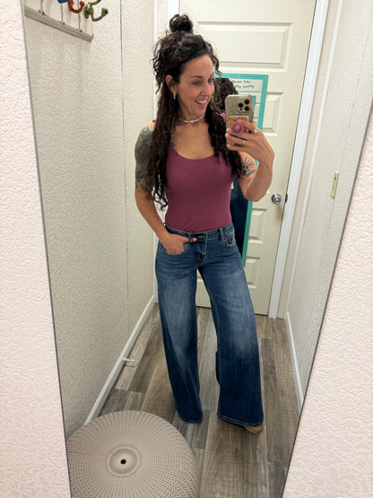 Low-Down LOW-RISE WIDE LOOSE FIT Mica Jeans