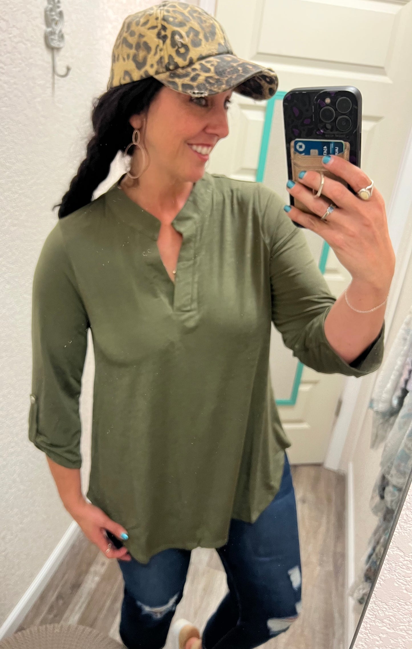 Lizzy - Olive  - 3/4 length sleeve top