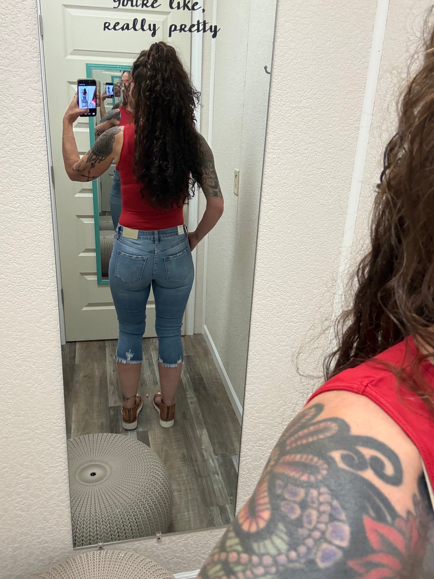 LisaAnn Mid Rise Button Fly Capri JEANS