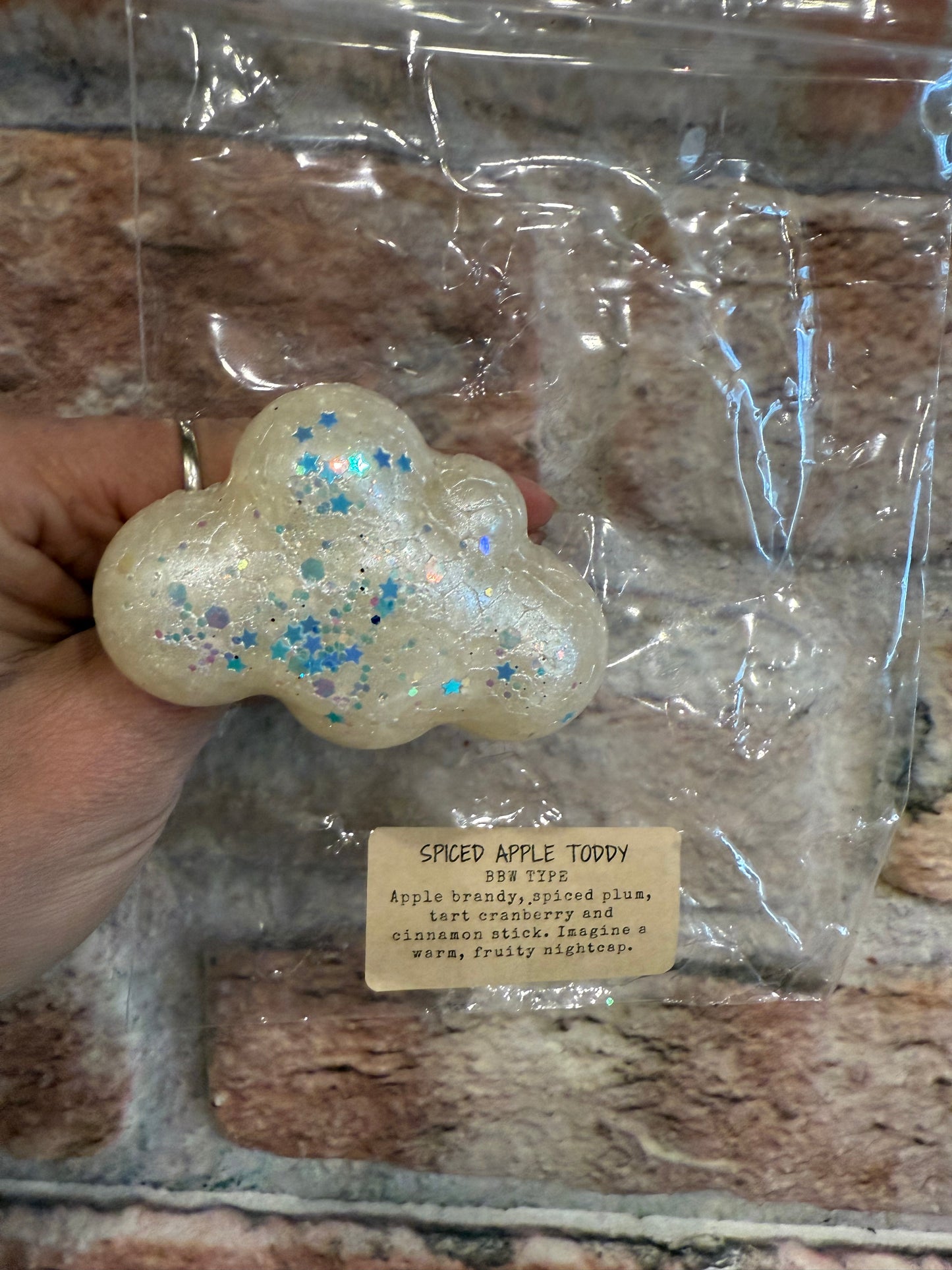 Cloud Vent Clip Freshie -spiced apple toddy scent