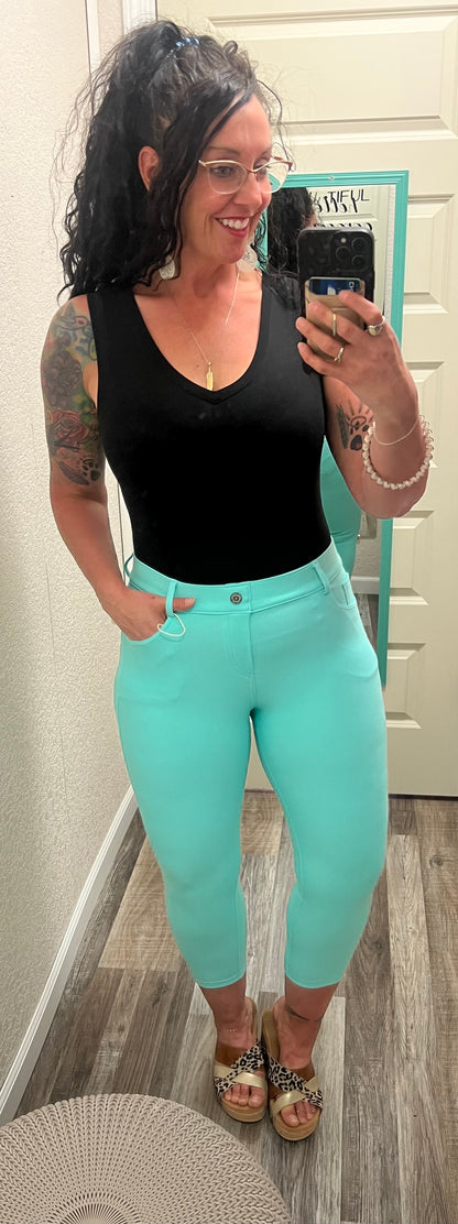 Coraline - Turquoise - Capri Jeggings