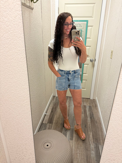 Samantha Risen Slouchy Eyelet String Detail Shorts Light Wash