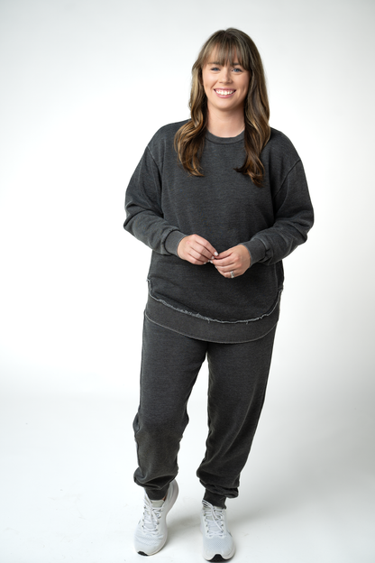 MARKET EXCLUSIVE Vintage Wash Pullover - Black