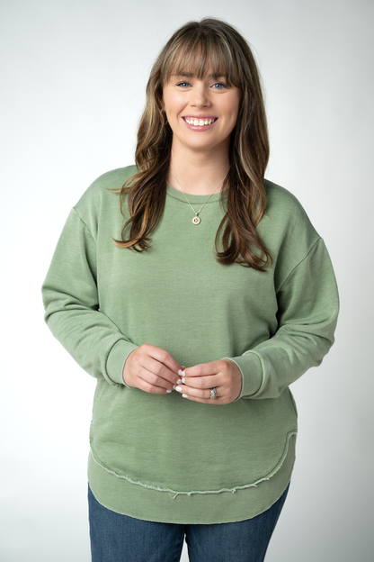 MARKET EXCLUSIVE Vintage Wash Pullover - Olive